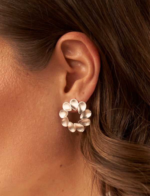 Dinari Jewellery
Round Leaf Earrings- Silver