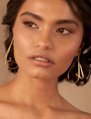 Dinari Jewellery
Knot Earrings - Gold