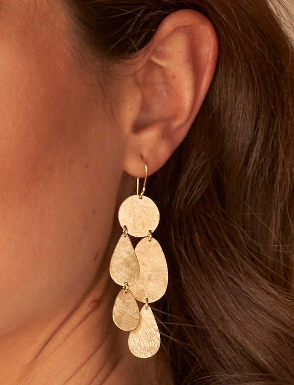 Marcia Moran
Rosita Chandelier Earrings Gold