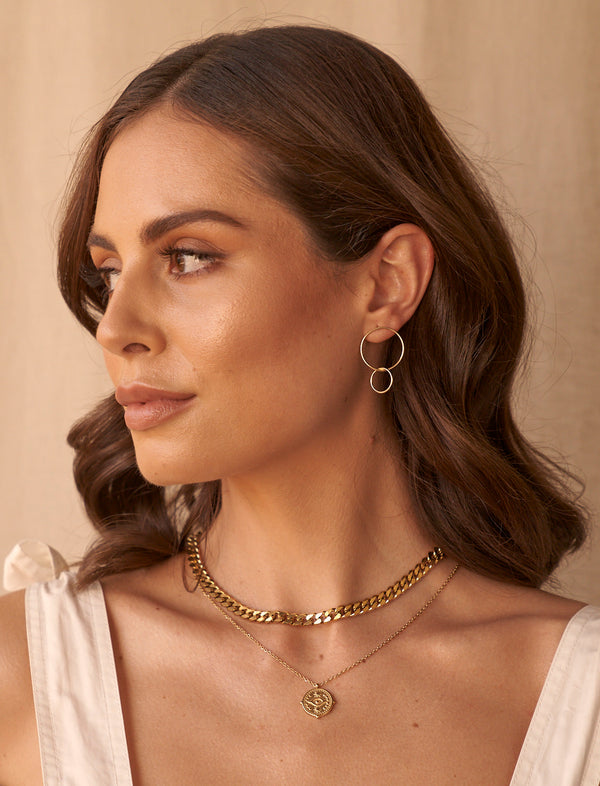 Trove and Co 
Bella Double Hoop Earrings Gold